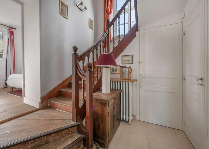 Familiale A 300m De La De L'ocean Nyaraló